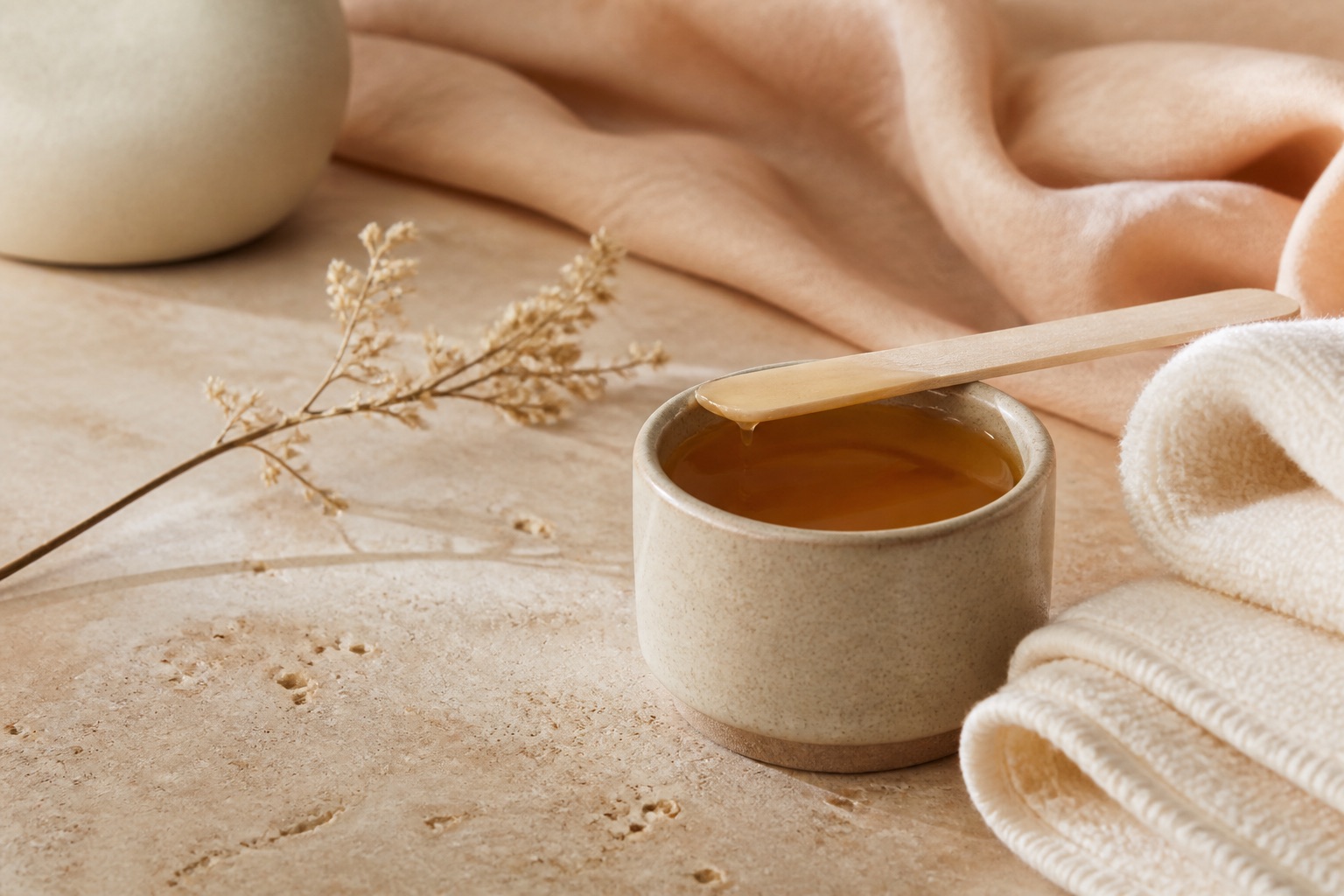 Editorial representation of Waxing